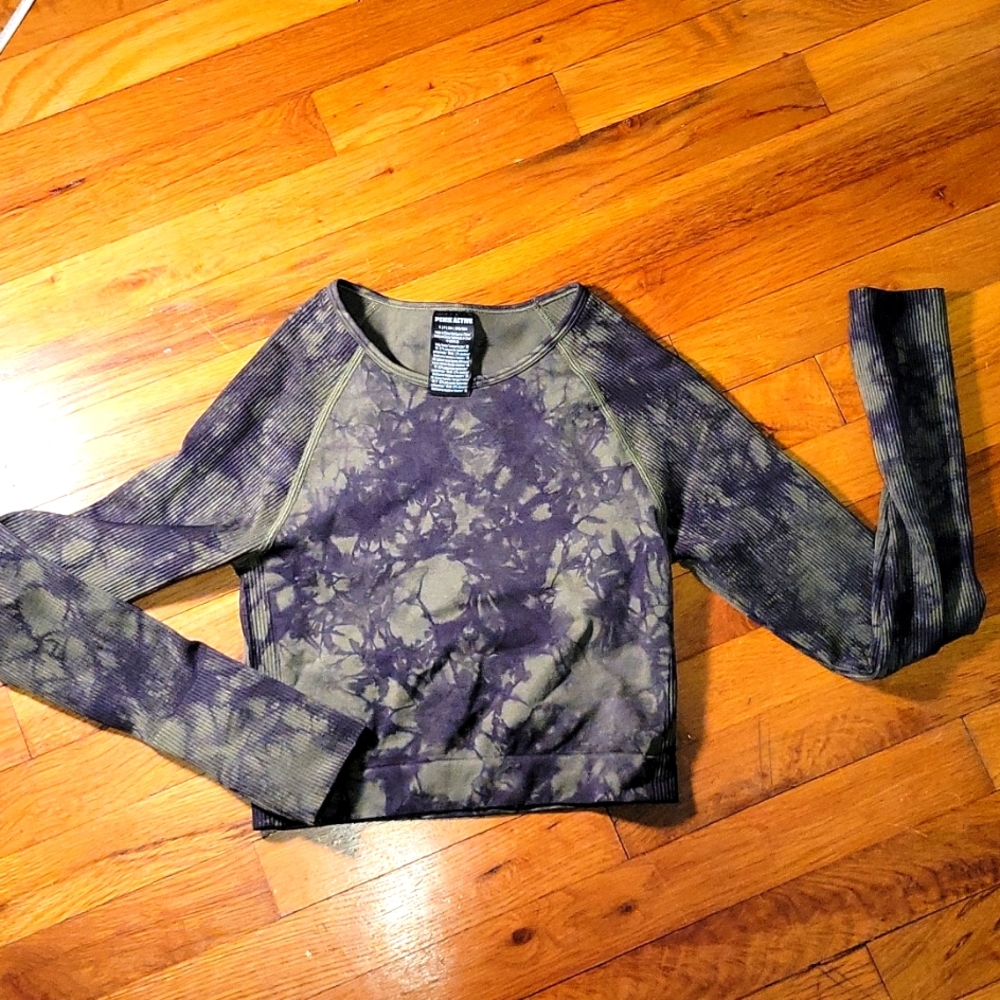 Pink by Victoria's Secret tie dye ribbed long sleeve cropped workout act…